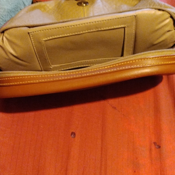 COPY - It was given to me I never used - Picture 3 of 4